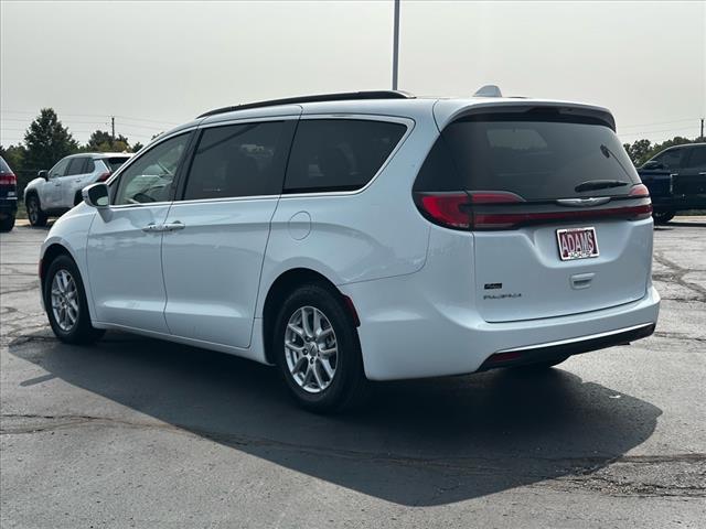 2022 Chrysler Pacifica Touring L 5