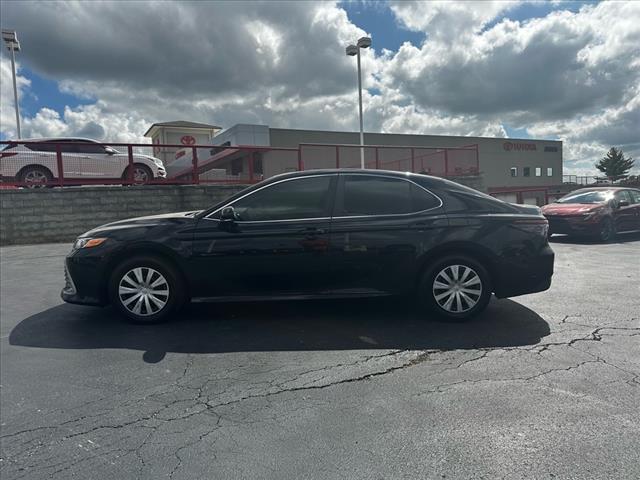 2022 Toyota Camry Hybrid LE 6