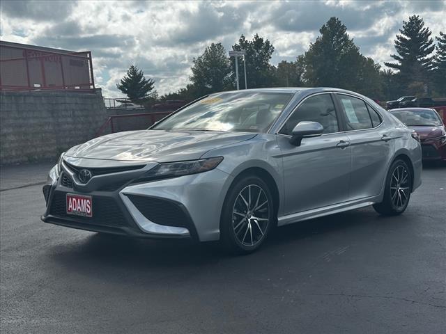 2023 Toyota Camry SE 7