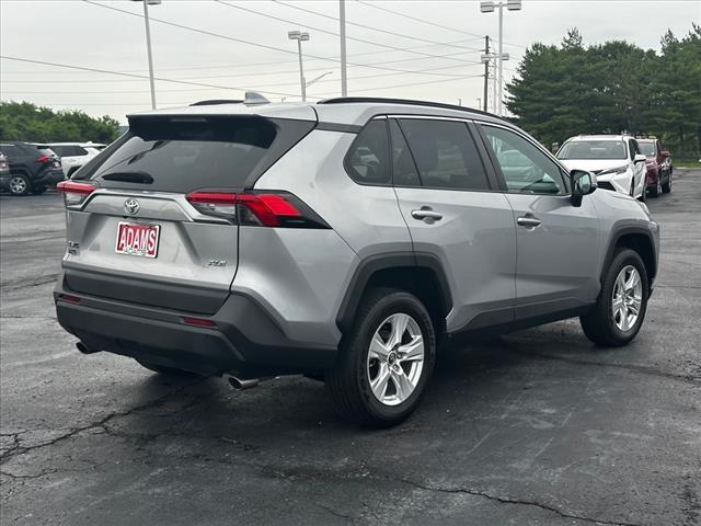 2020 Toyota RAV4 XLE 3