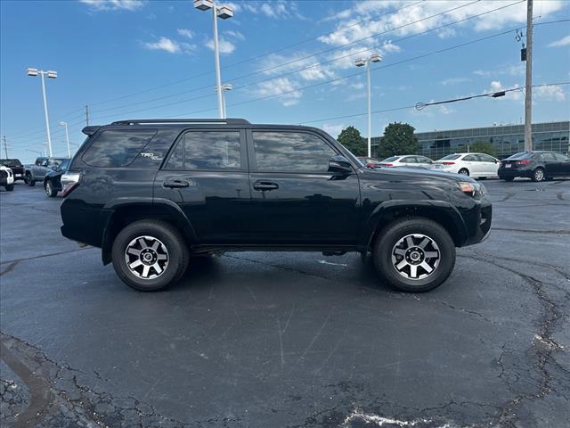 2023 Toyota 4Runner TRD Off Road Premium 2