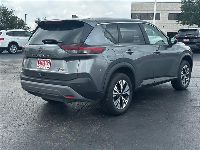 2023 Nissan Rogue SV 3