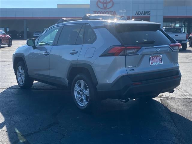 2020 Toyota RAV4 XLE 5