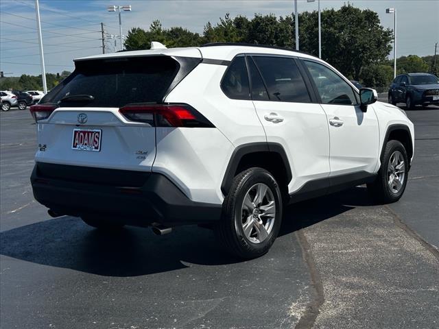 2023 Toyota RAV4 XLE 3