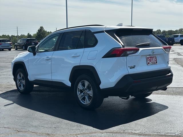 2023 Toyota RAV4 XLE 5