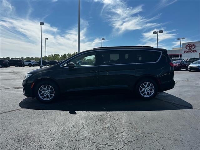 2022 Chrysler Pacifica Touring L 6