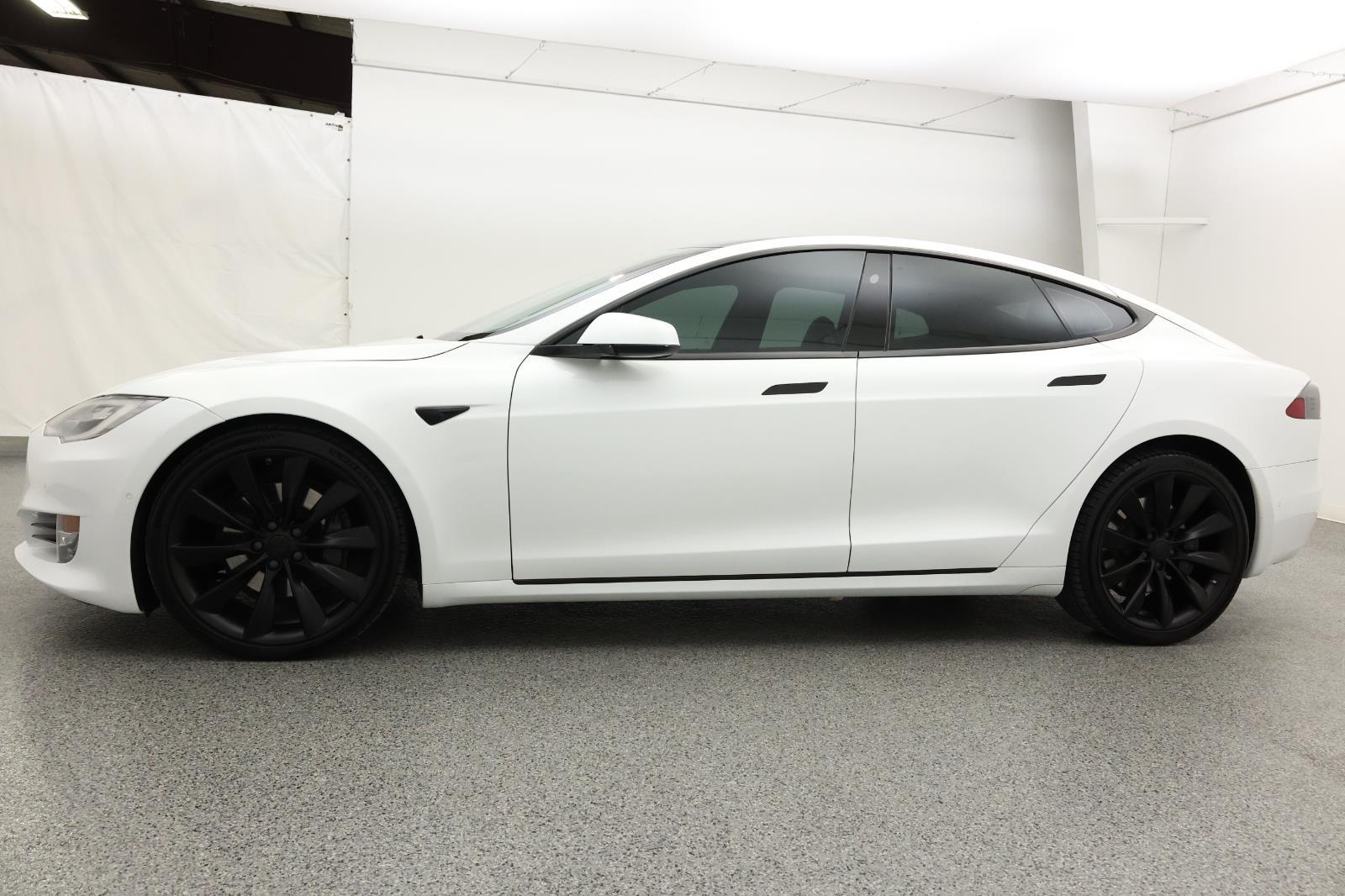 2016 Tesla Model S 90D 2