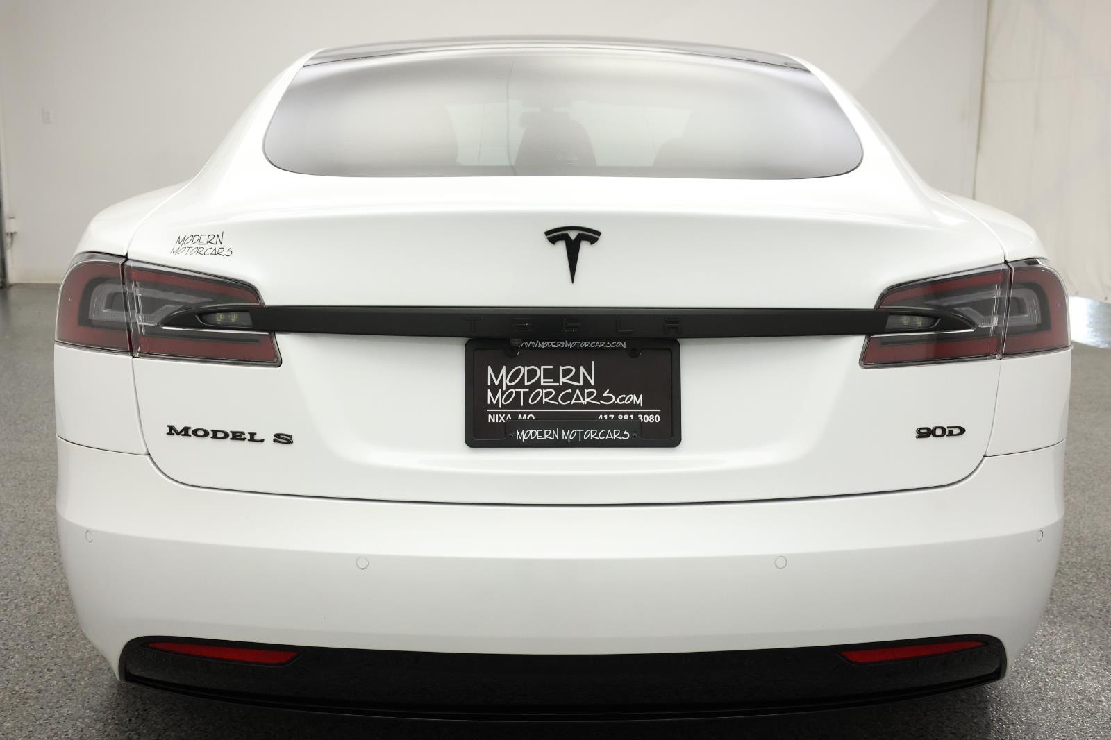 2016 Tesla Model S 90D 4