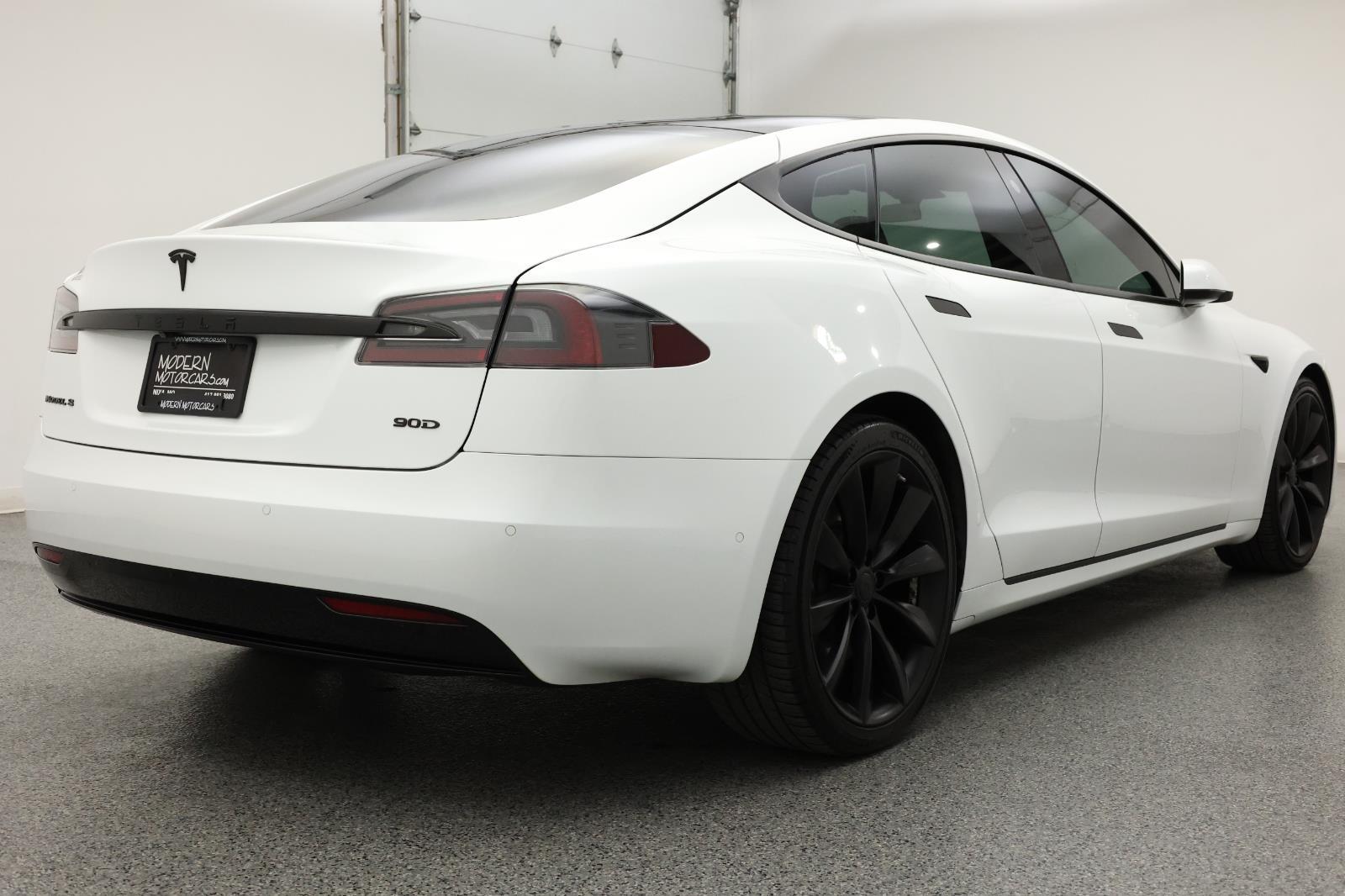 2016 Tesla Model S 90D 5