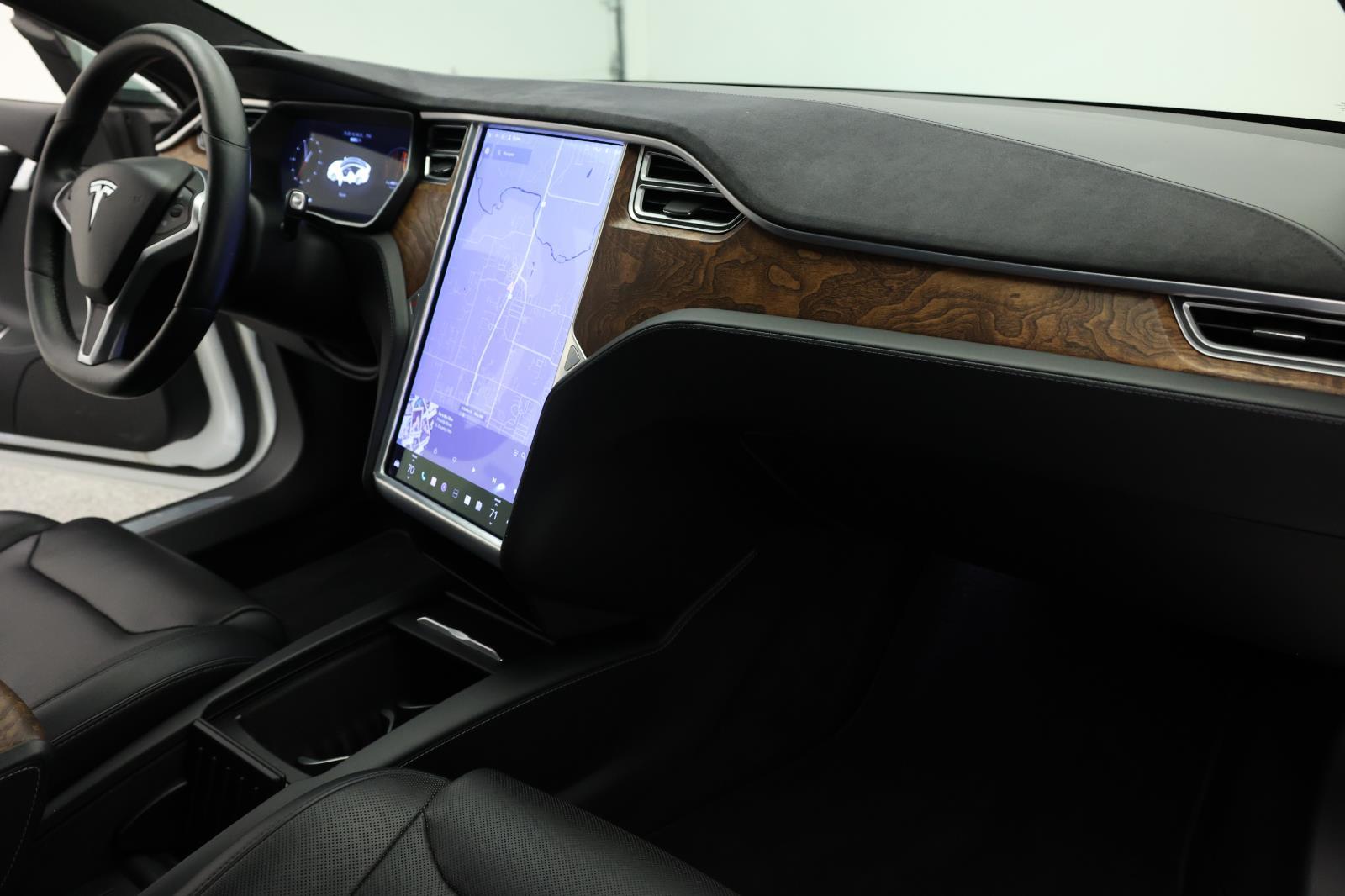 2016 Tesla Model S 90D 46