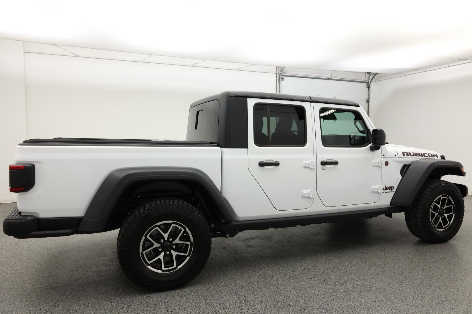 2024 Jeep Gladiator Rubicon 9