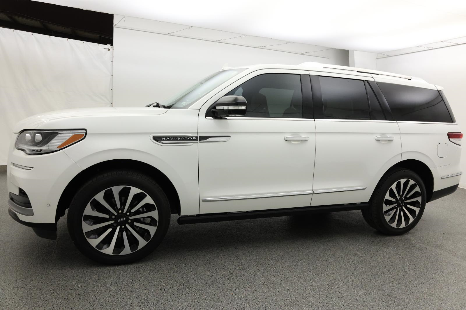 2023 Lincoln Navigator Reserve 2