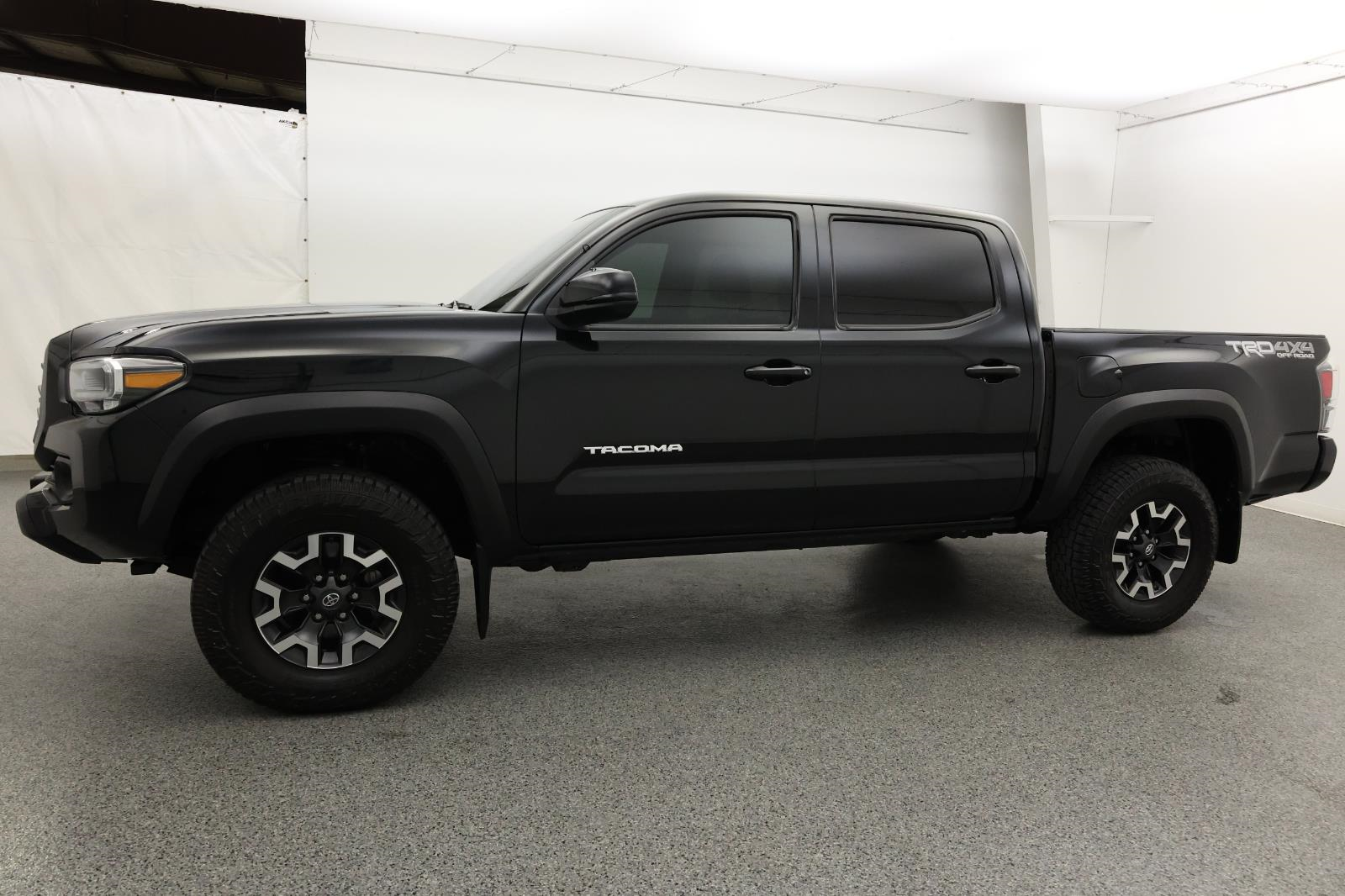 2021 Toyota Tacoma 4WD TRD Off Road 2