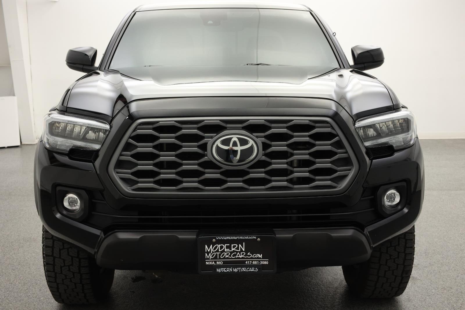 2021 Toyota Tacoma 4WD TRD Off Road 10