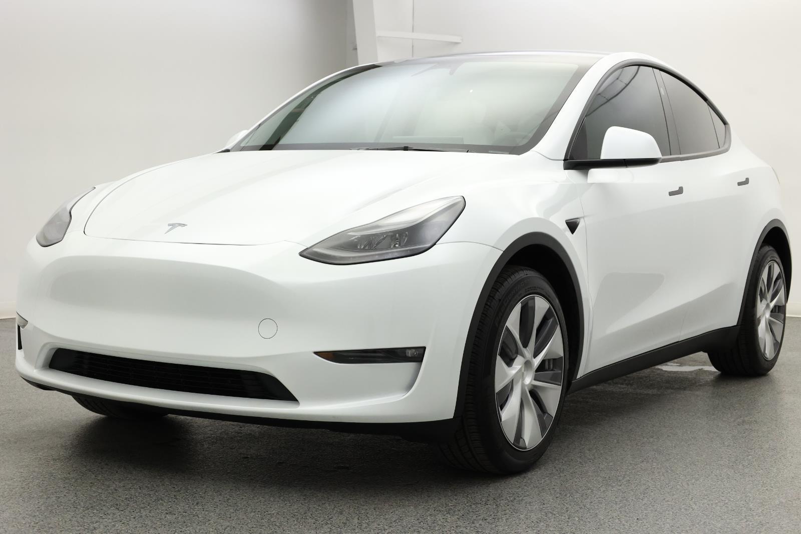 2024 Tesla Model Y Long Range 1