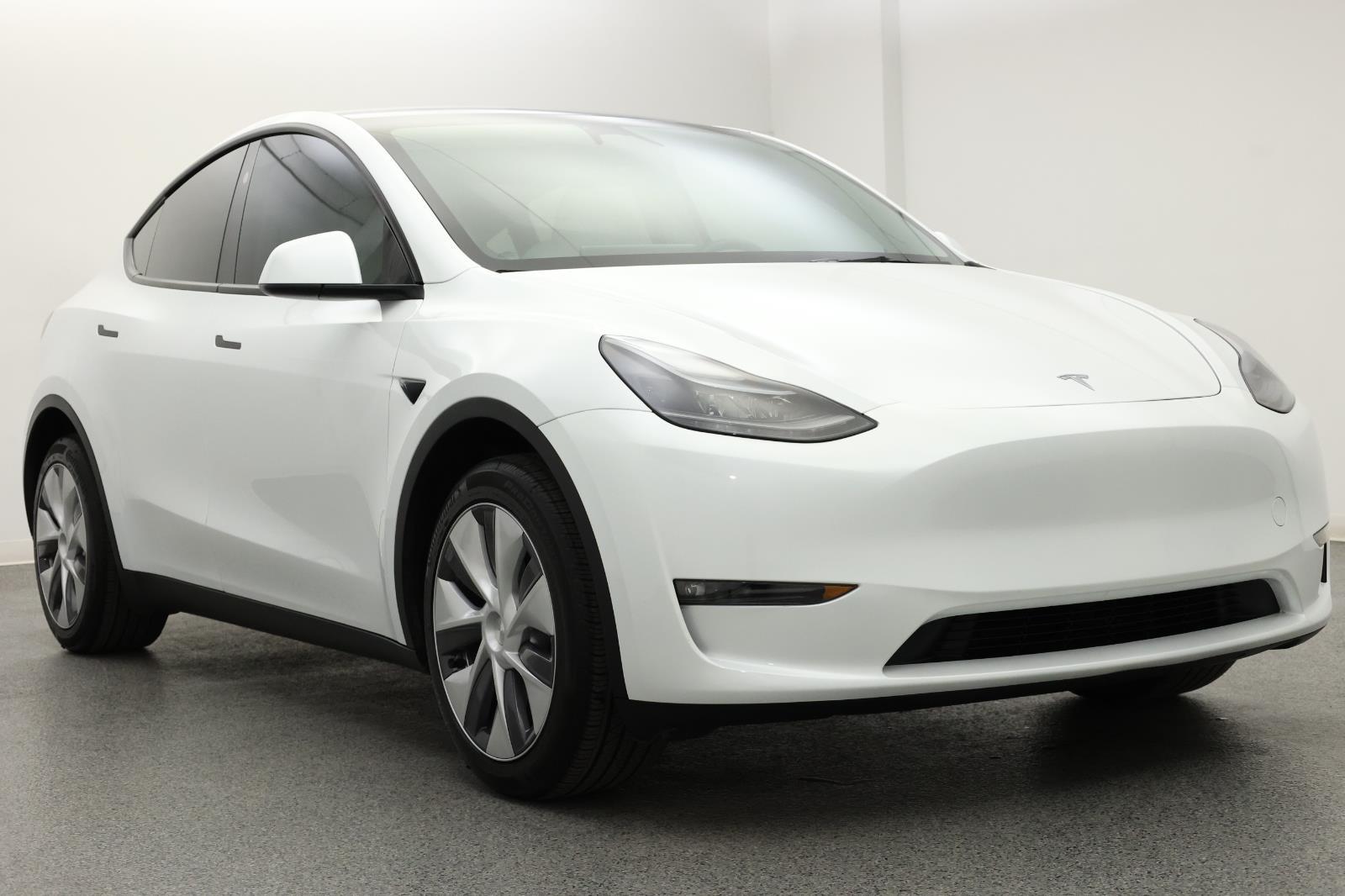 2024 Tesla Model Y Long Range 8