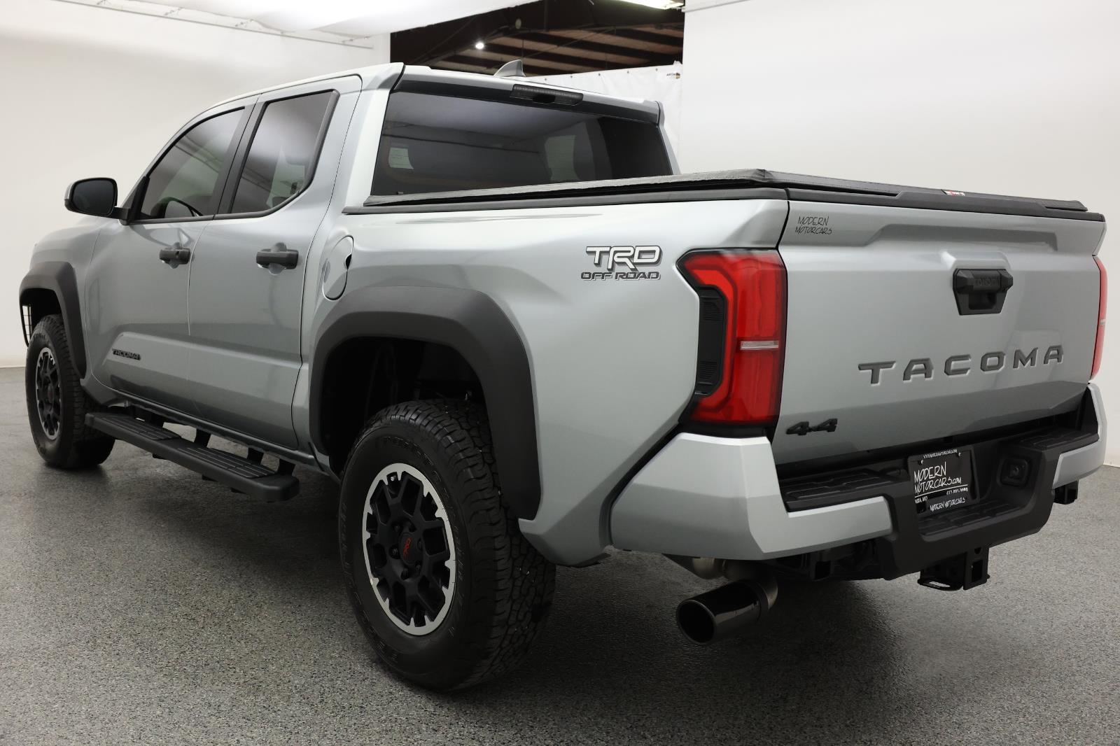 2024 Toyota Tacoma 4WD TRD Off-Road 3