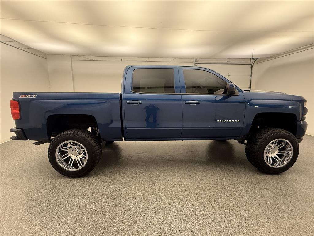 2017 Chevrolet Silverado 1500 LT 6