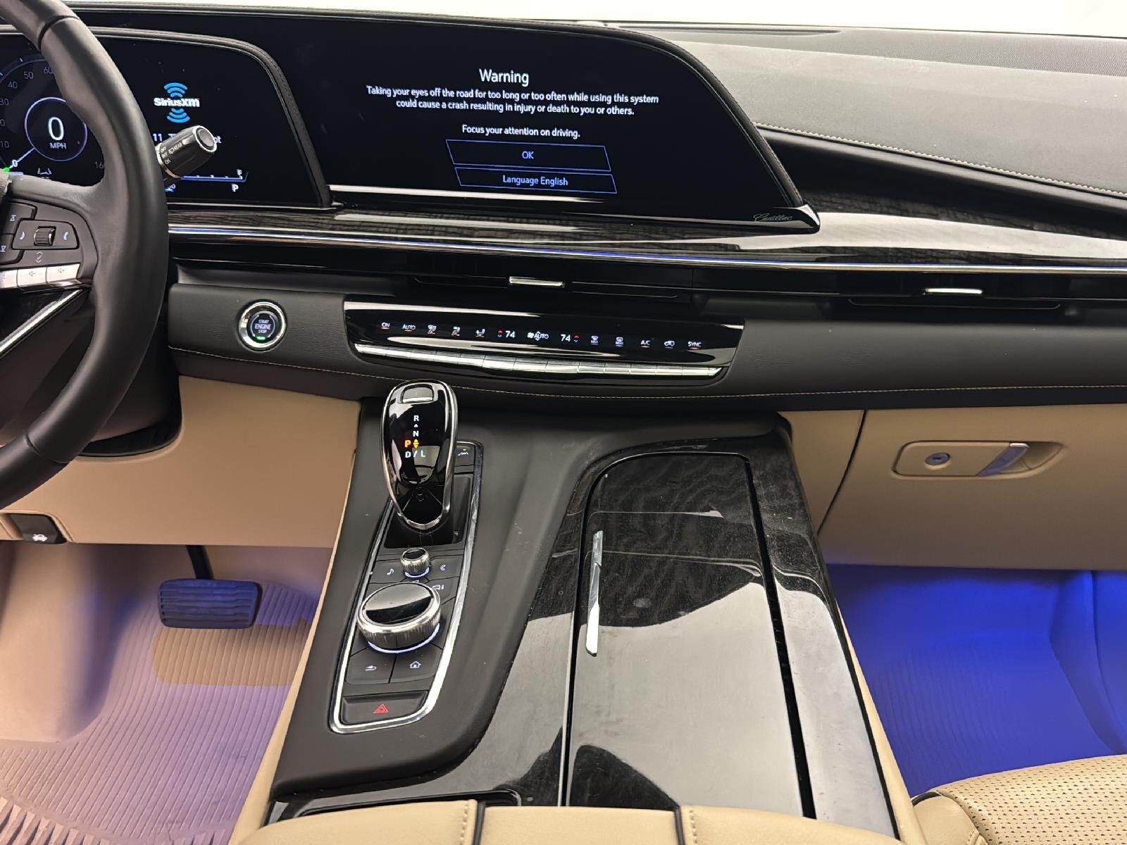 2023 Cadillac Escalade 4WD Premium Luxury 18