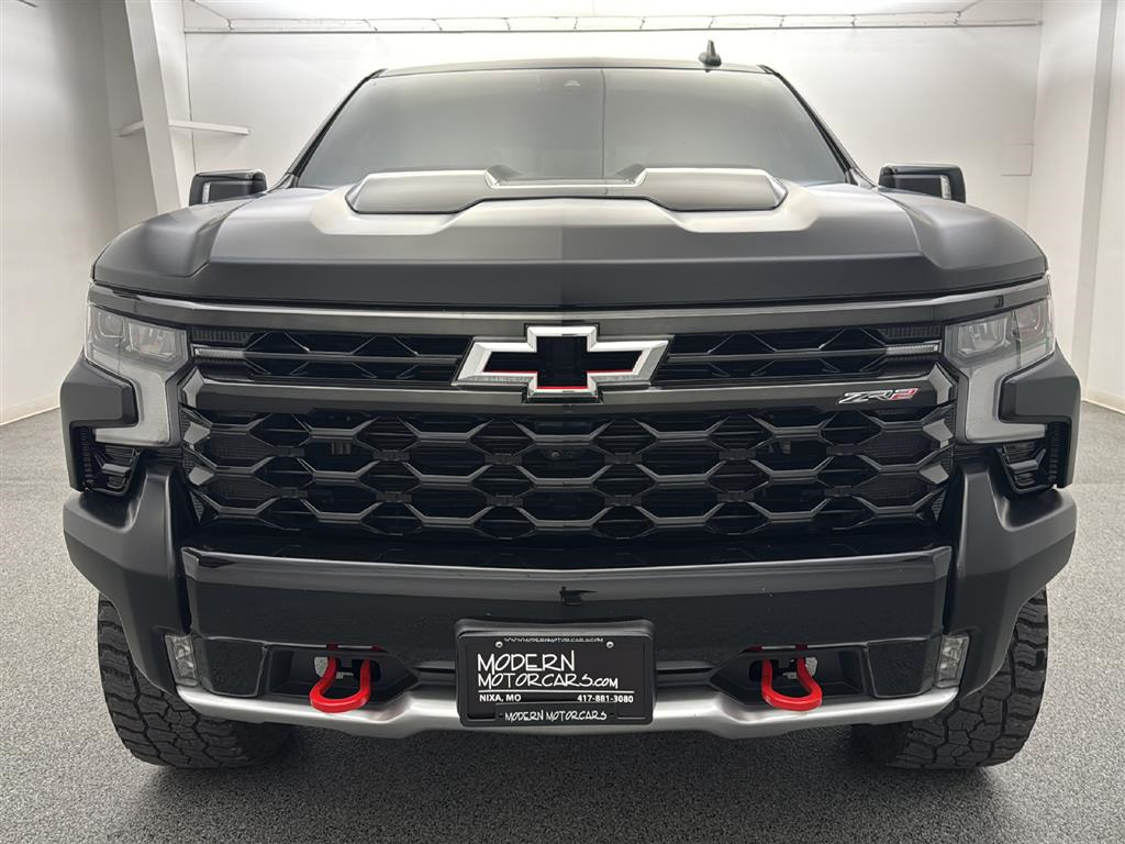 2022 Chevrolet Silverado 1500 ZR2 8