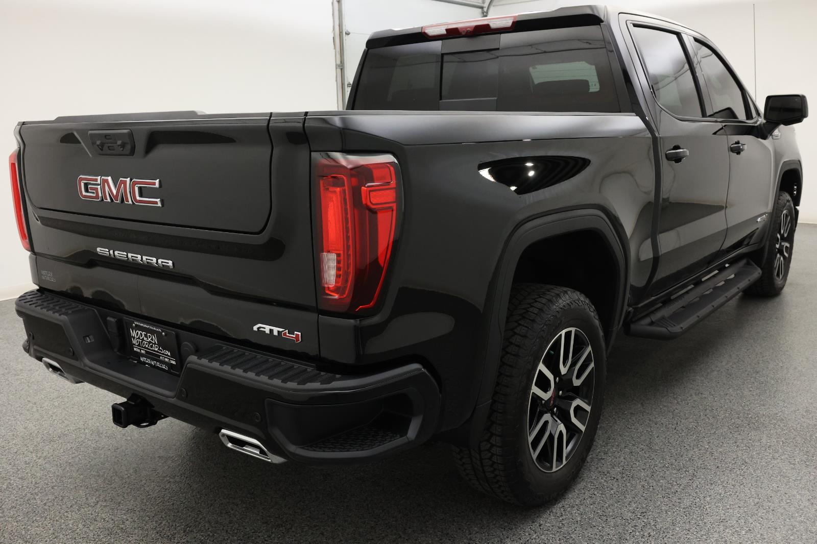 2025 GMC Sierra 1500 AT4 8