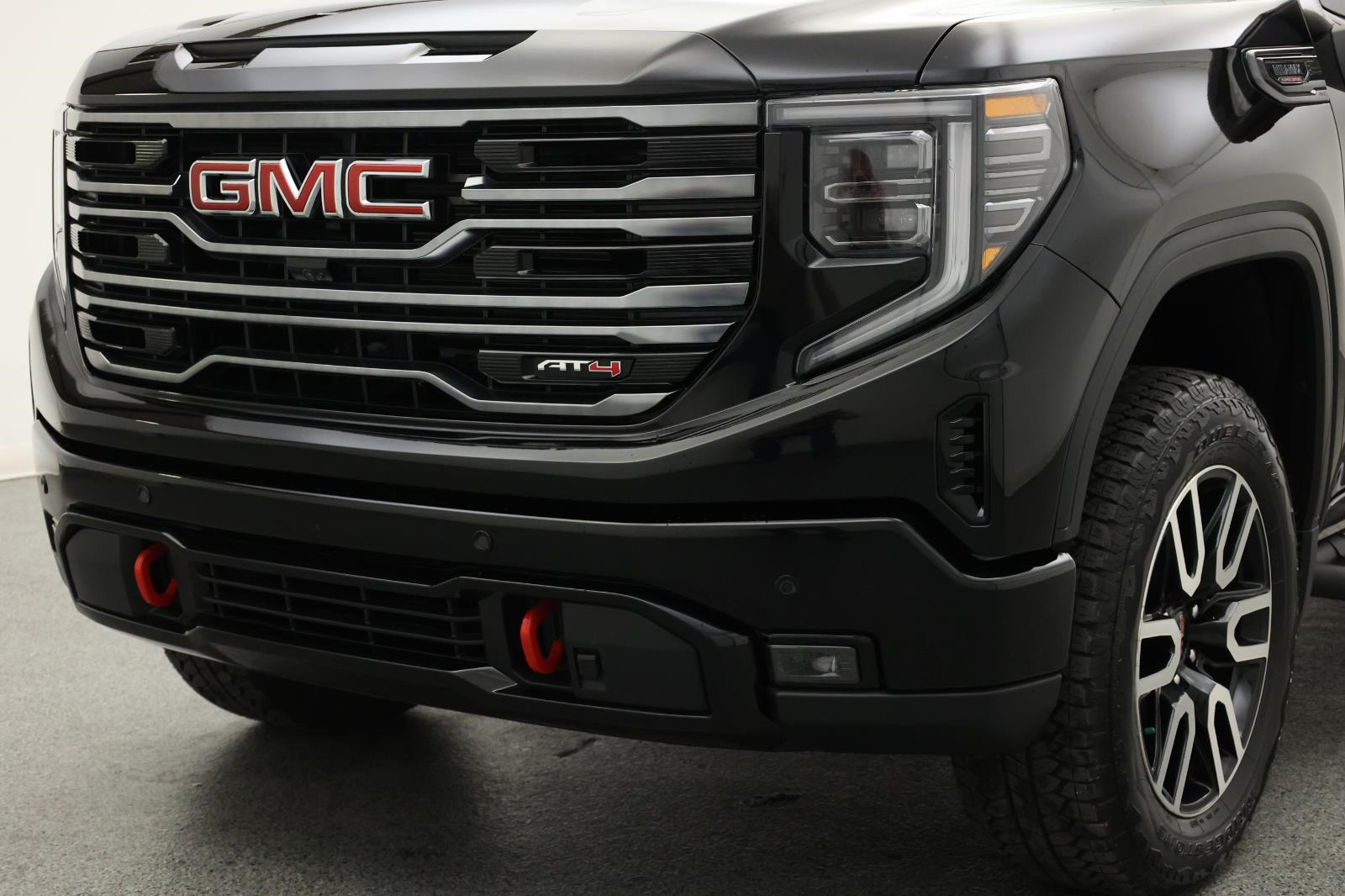 2025 GMC Sierra 1500 AT4 13