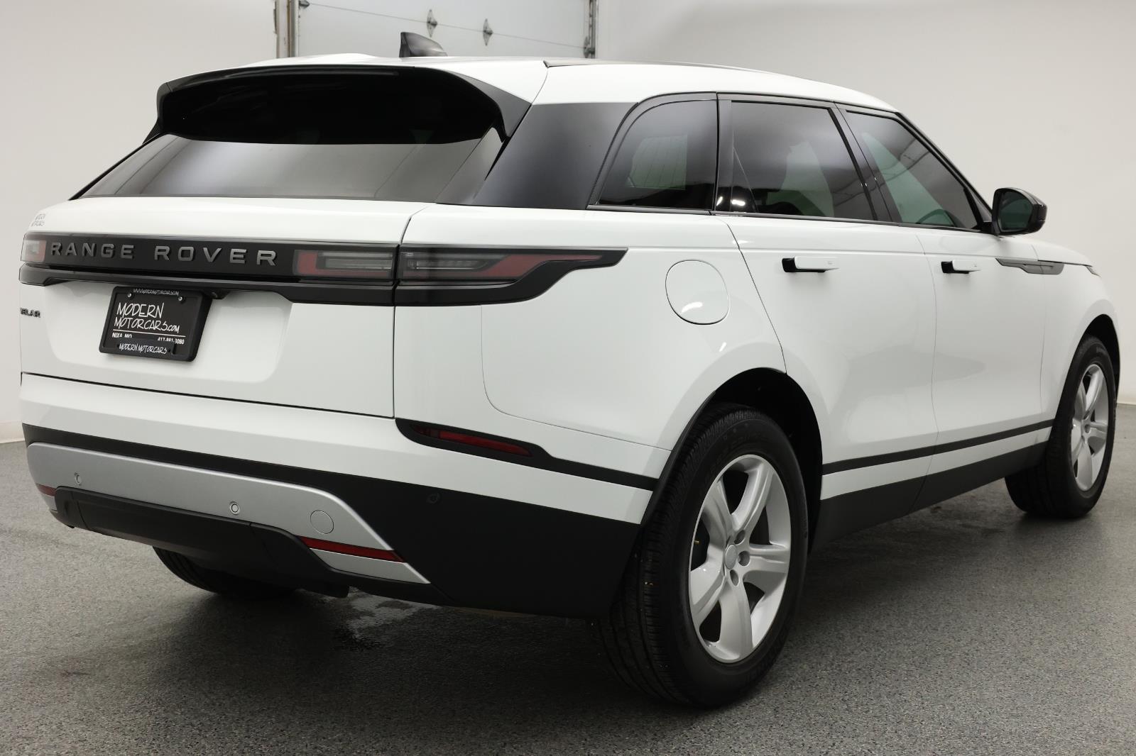 2025 Land Rover Range Rover Velar S 5