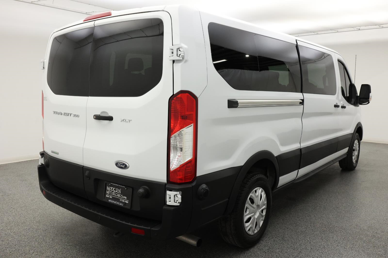 2024 Ford Transit Passenger Wagon XL 5