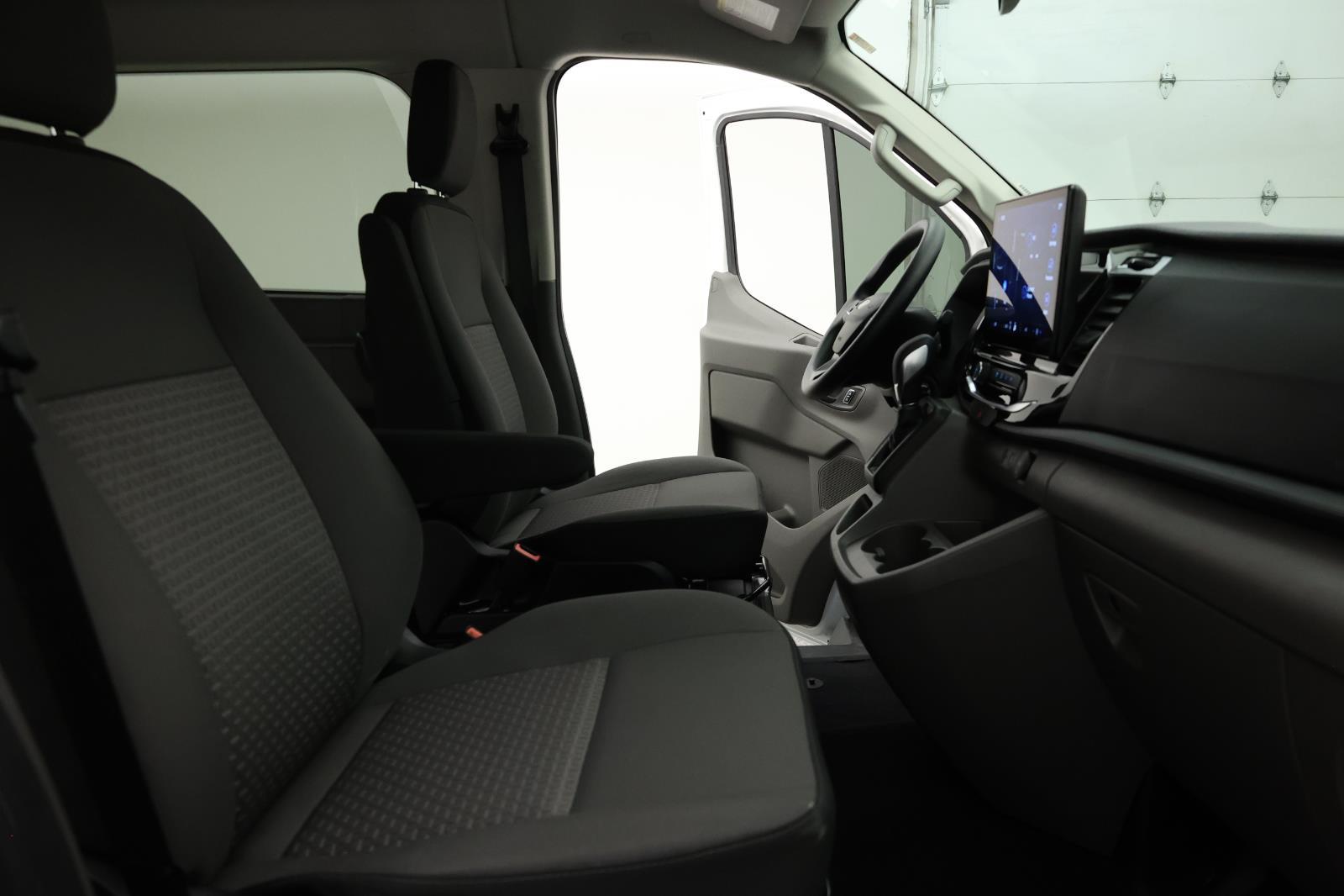 2024 Ford Transit Passenger Wagon XL 40