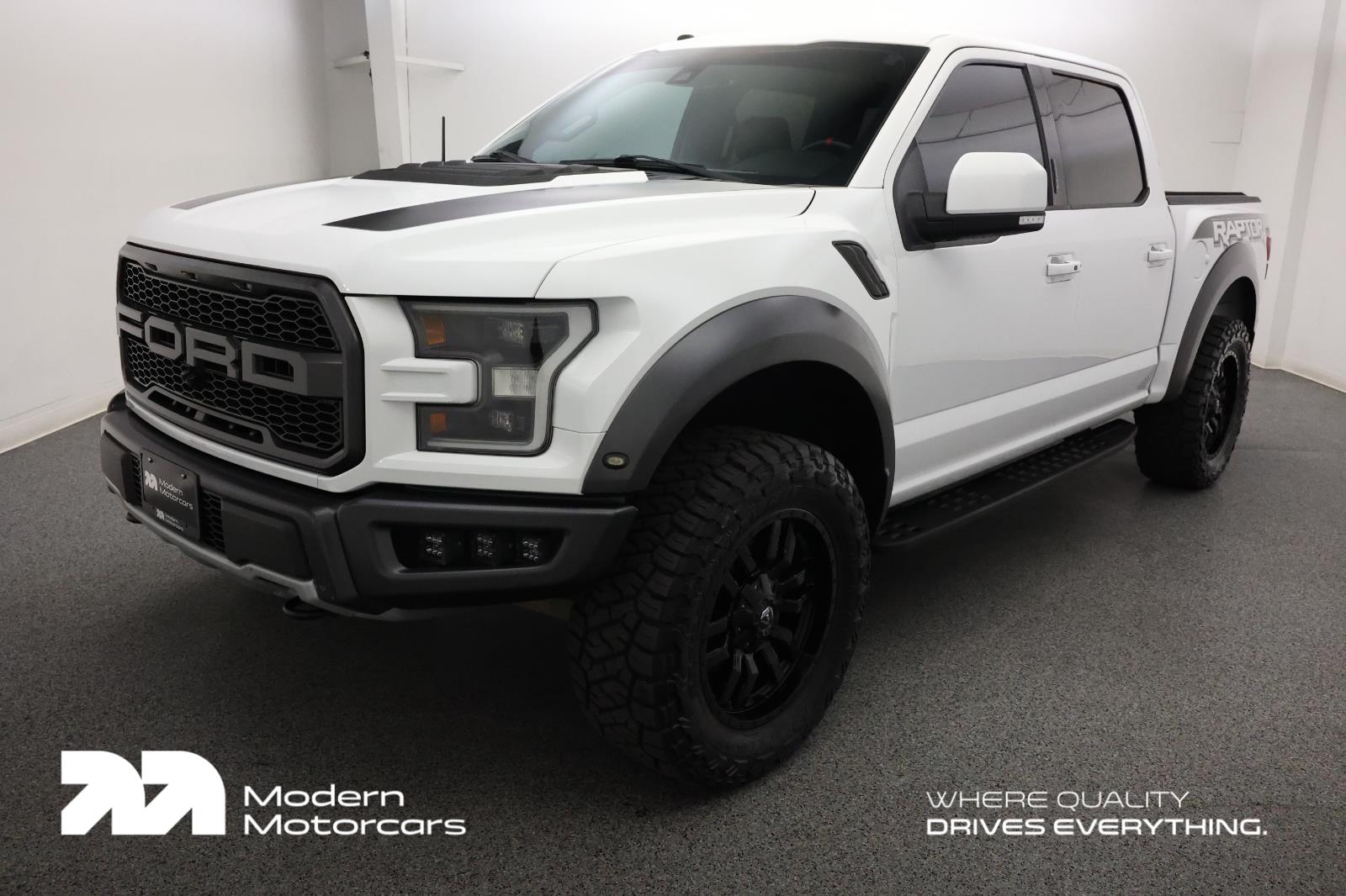 2017 Ford F-150 Raptor SuperCrew 4WD
