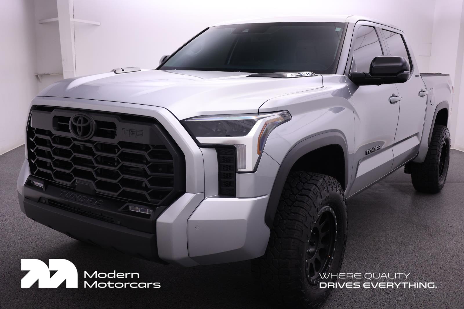 Celestial Silver Metallic 2024 Toyota Tundra Hybrid Limited HV CrewMax Cab 4WD Pickup Truck Four-Wheel Drive Automatic