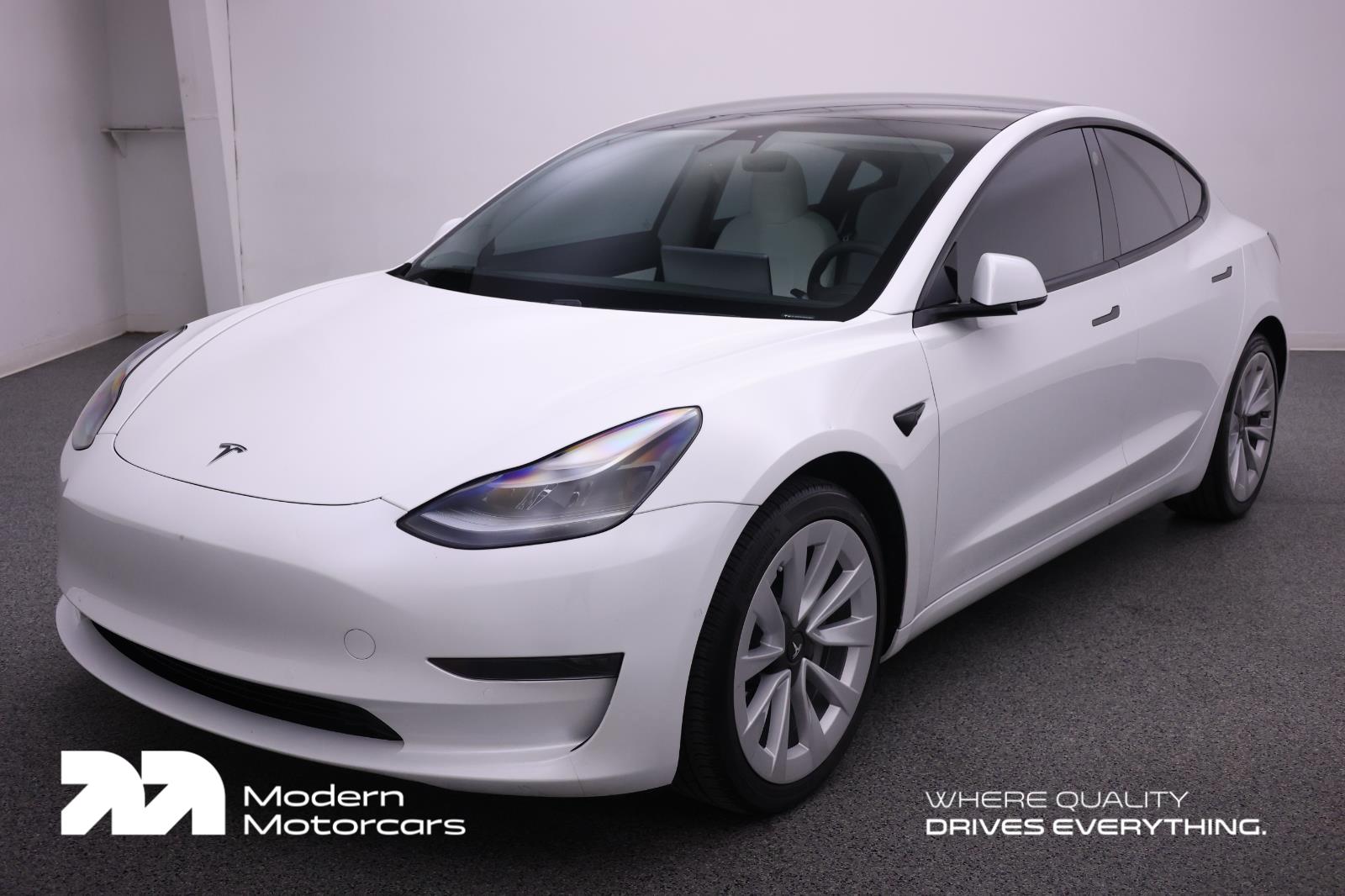 Pearl White Multi-Coat 2021 Tesla Model 3 Standard Range Plus RWD Sedan Rear-Wheel Drive Automatic