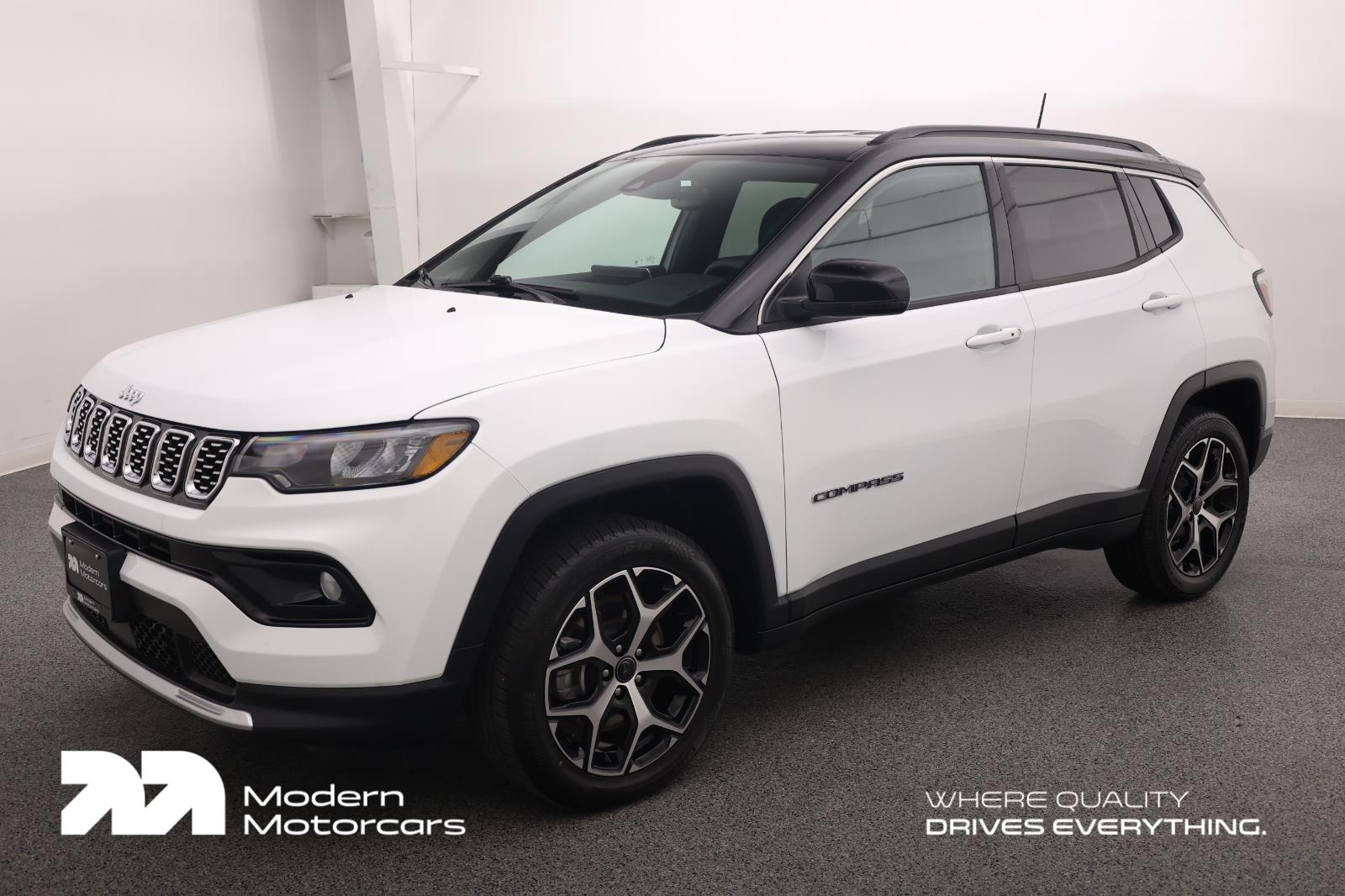 Bright White Clearcoat 2025 Jeep Compass Limited 4WD SUV / Crossover Four-Wheel Drive 8-Speed Automatic