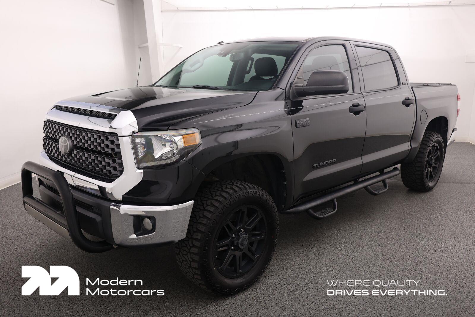 Midnight Black Metallic 2018 Toyota Tundra Pickup Truck Four-Wheel Drive Automatic
