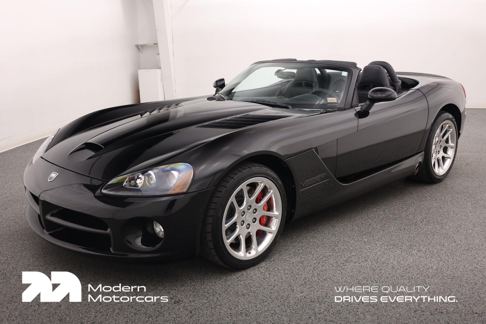 Viper Black 2004 Dodge Viper Convertible Rear-Wheel Drive 6-Speed Manual Overdrive