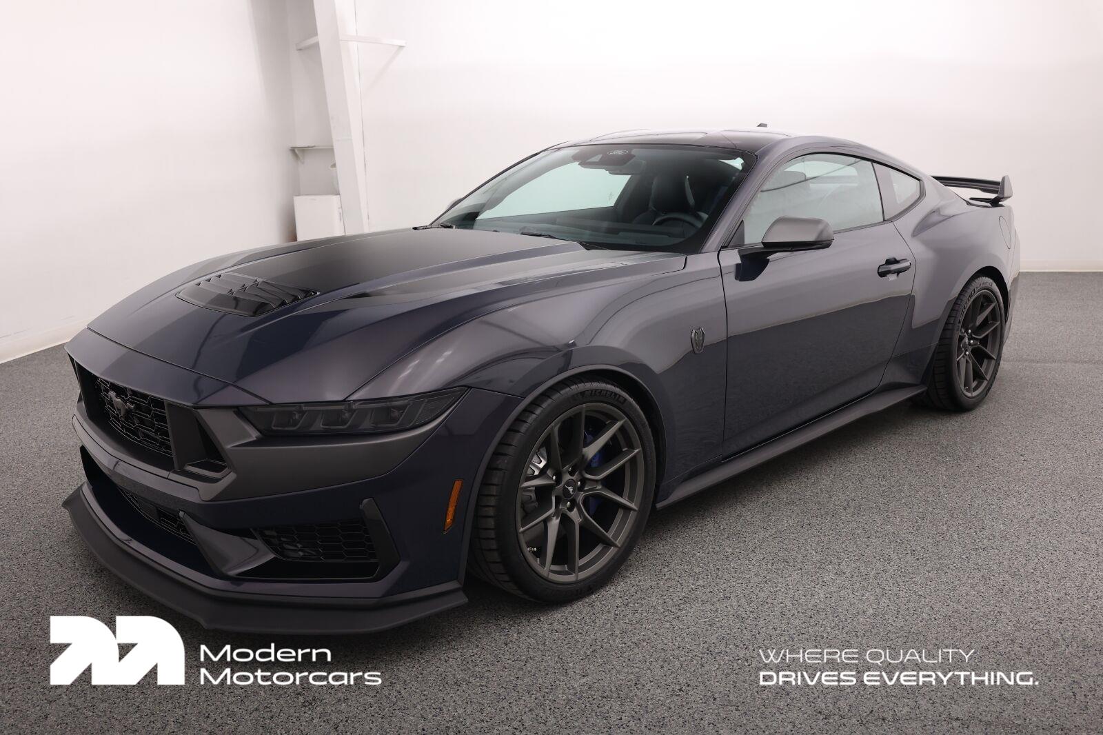 2025 Ford Mustang Dark Horse Fastback RWD