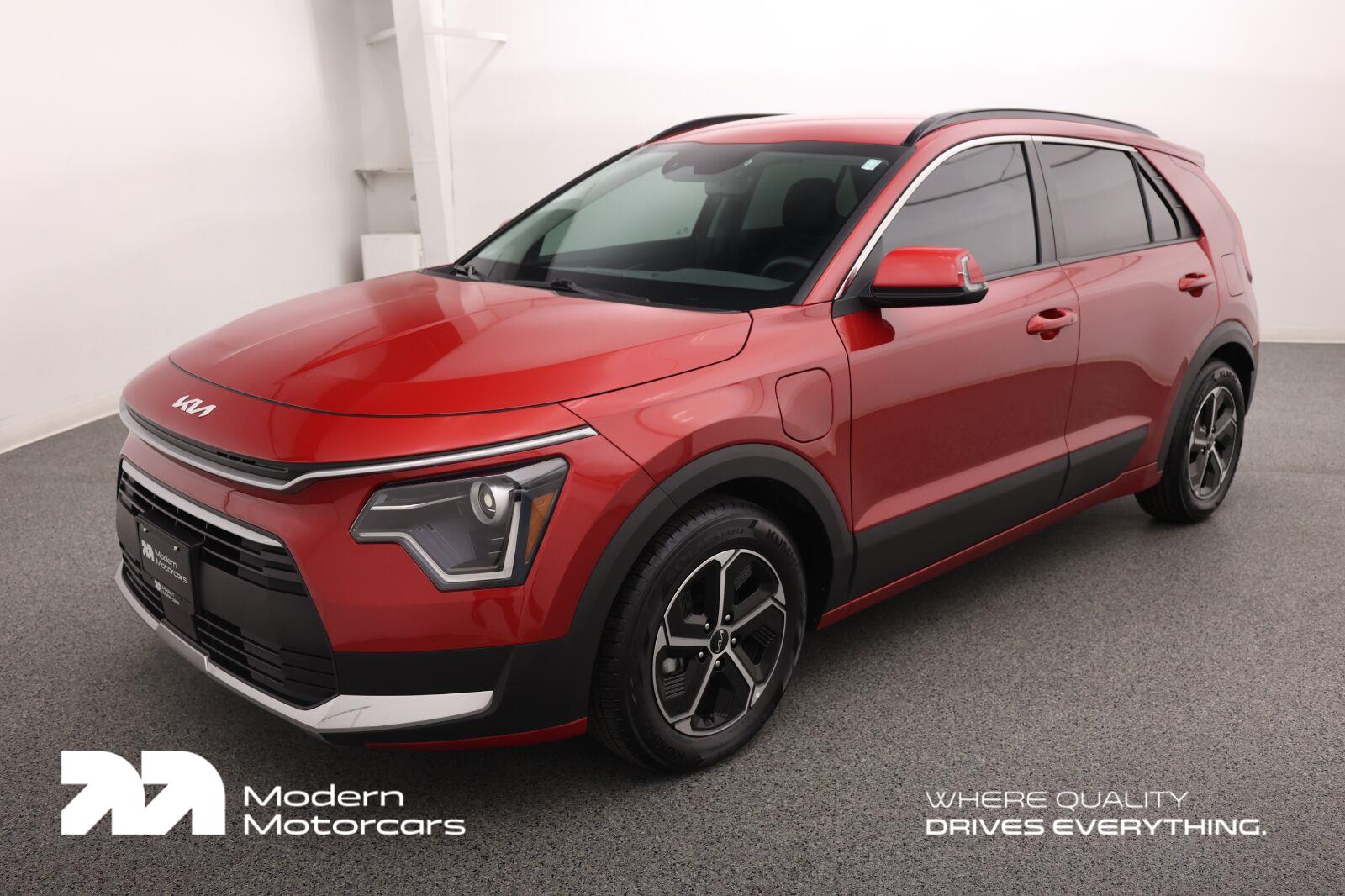  2023 Kia Niro Hybrid Plug-In EX FWD   