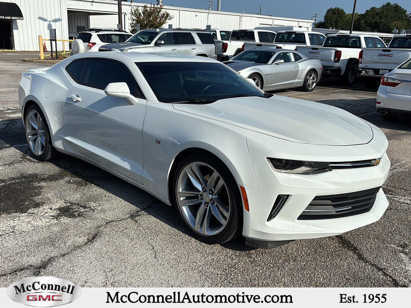 Summit White 2017 Chevrolet Camaro Coupe Rear-Wheel Drive 6-Speed Manual