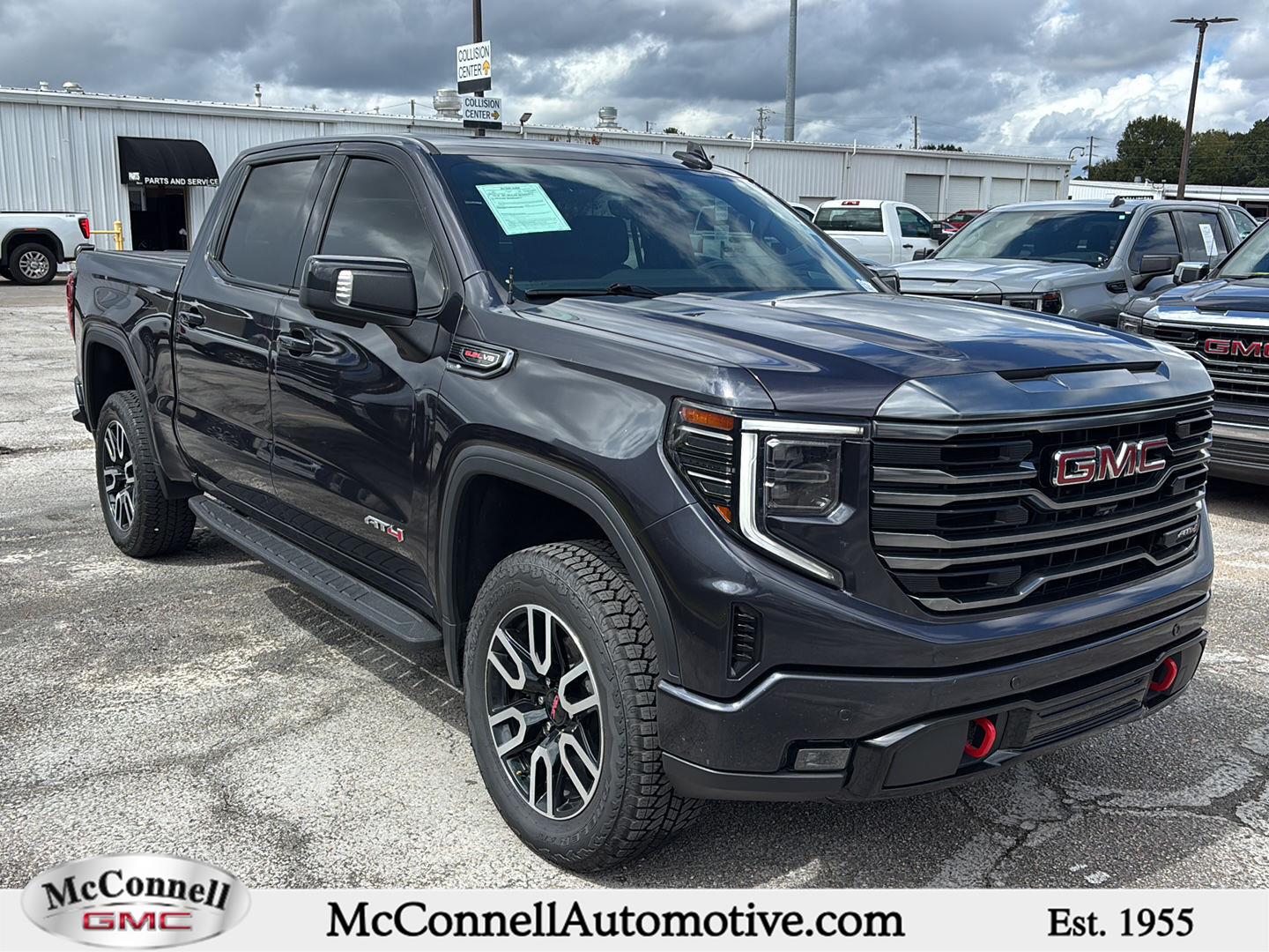2023 GMC Sierra 1500 AT4 Crew Cab 4WD