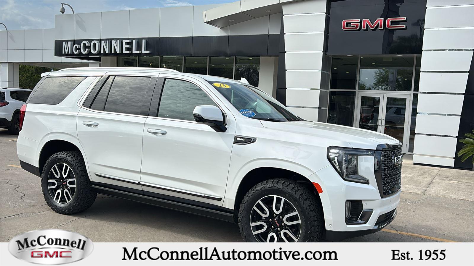 White Frost Tricoat 2023 GMC Yukon Denali Ultimate 4WD SUV / Crossover Four-Wheel Drive Automatic