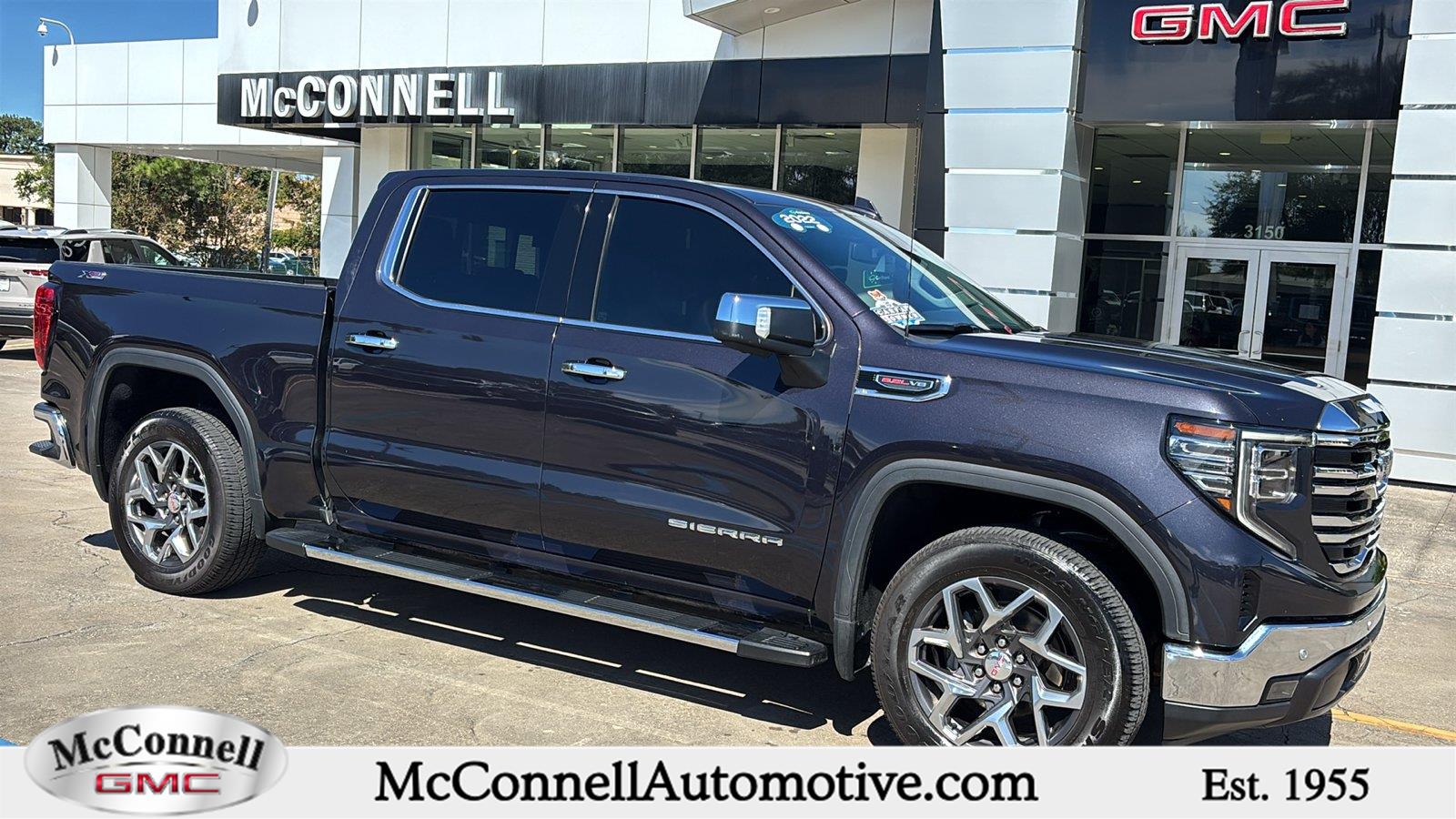 2022 GMC Sierra 1500 SLT Crew Cab 4WD