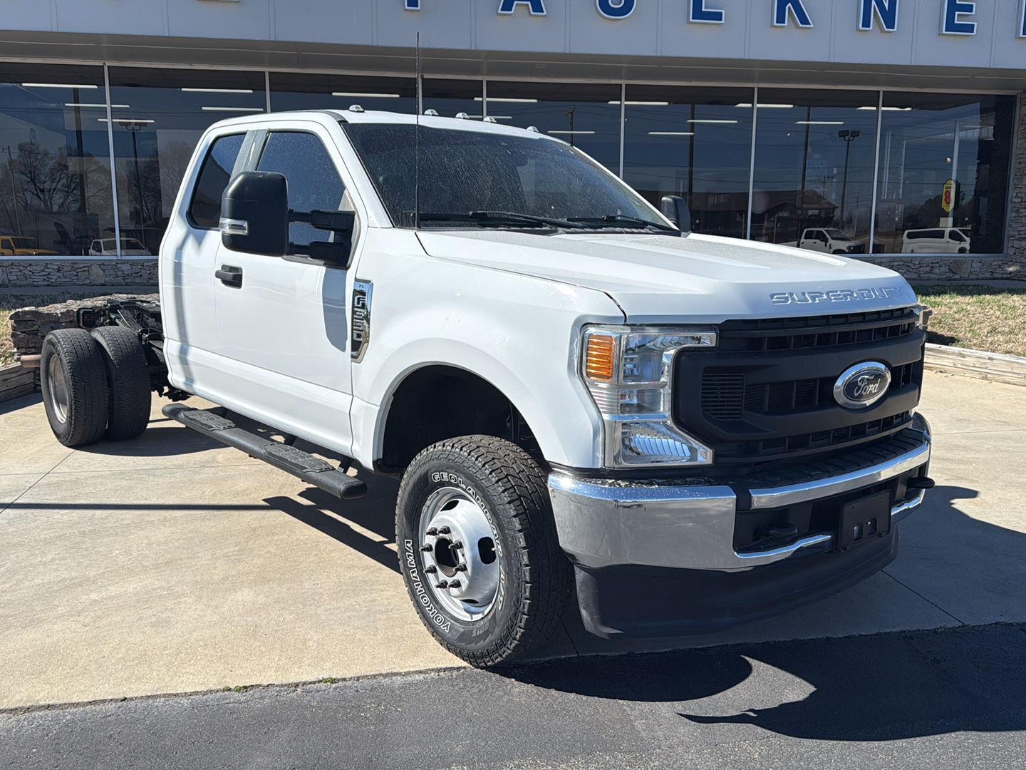 2022 Ford F-350 Super Duty Chassis XL SuperCab DRW 4WD