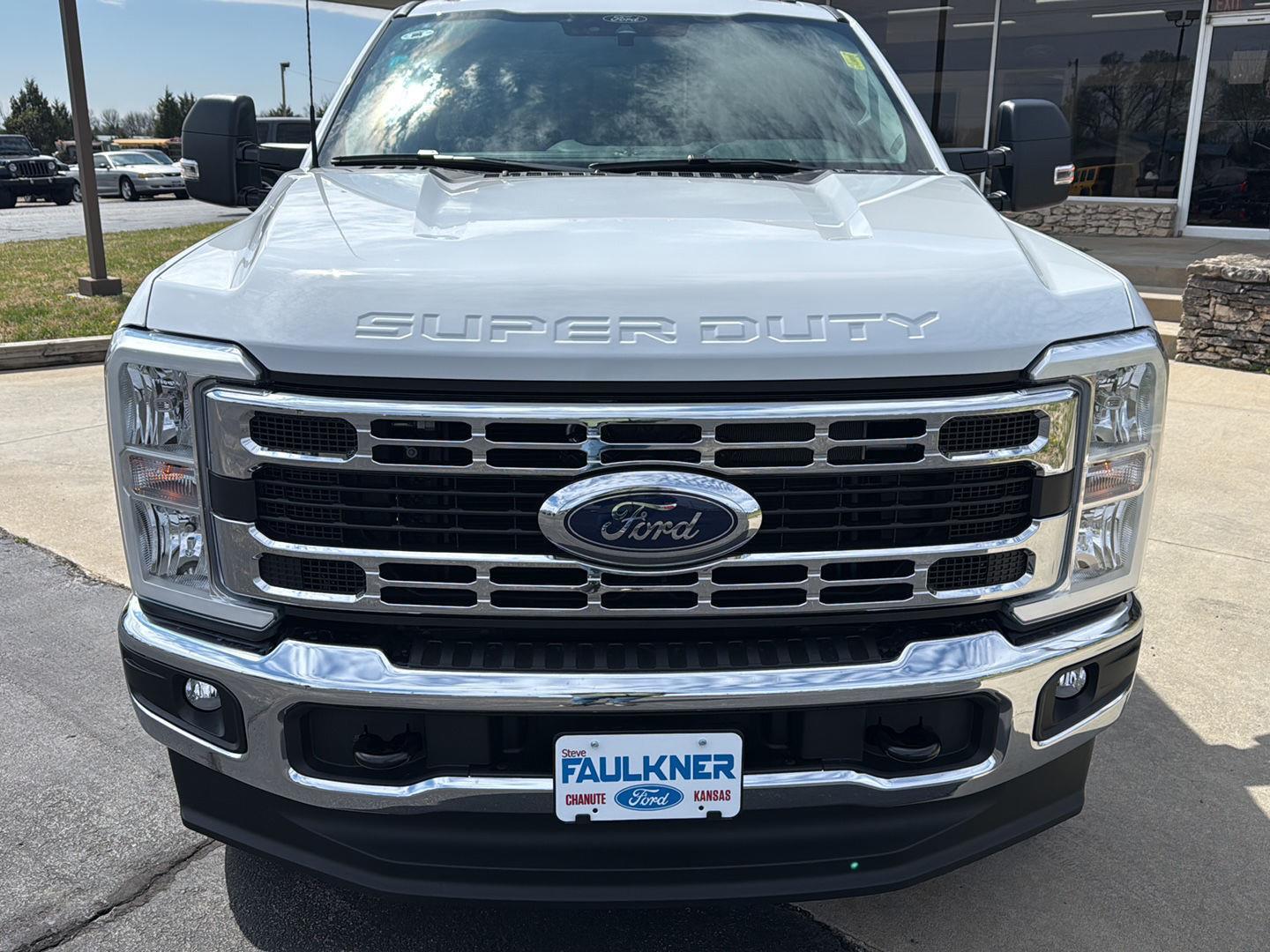 View vehicle photo 2