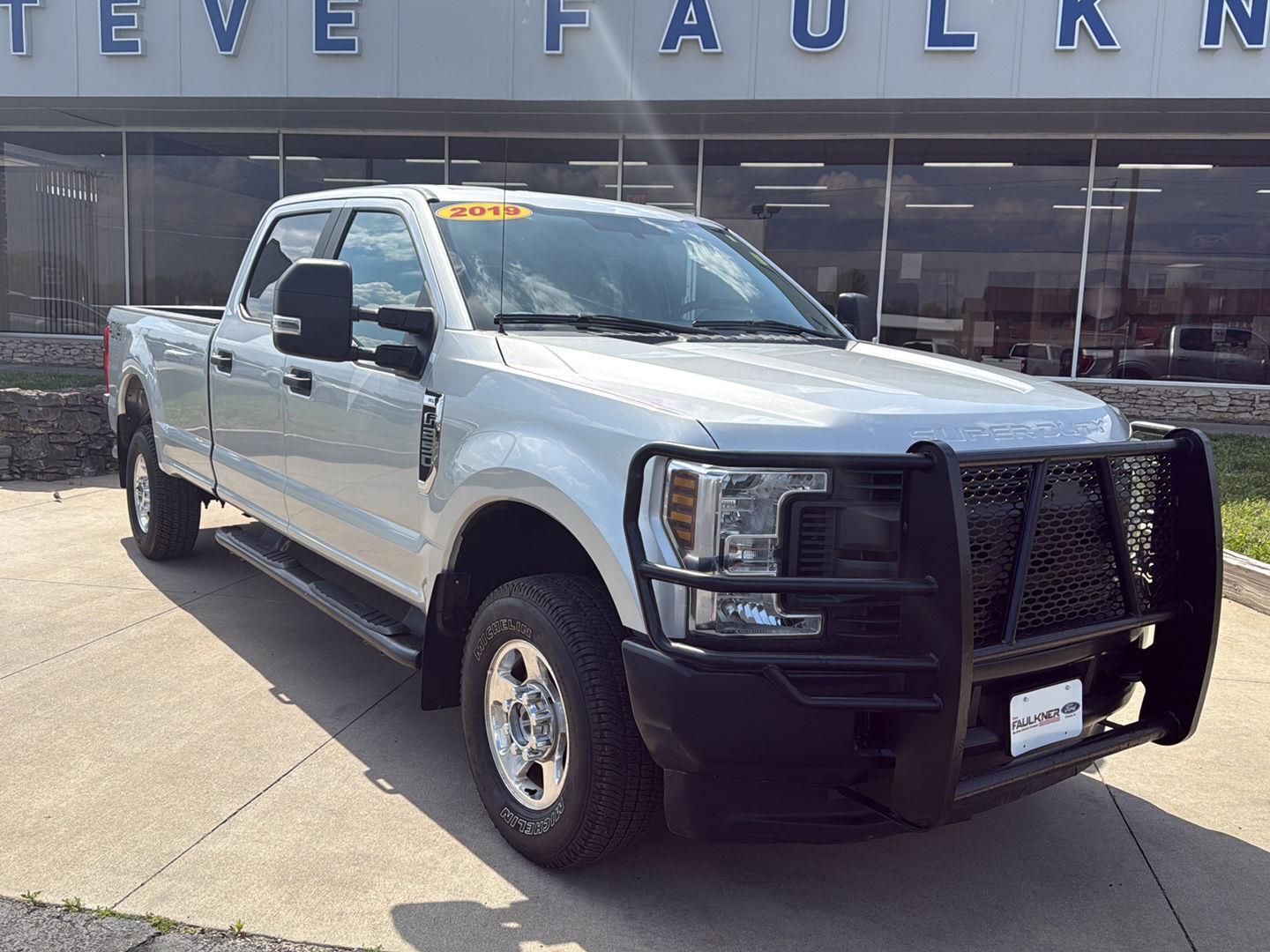 Ingot Silver Metallic 2019 Ford F-250 Super Duty XL Crew Cab 4WD Pickup Truck Four-Wheel Drive 6-Speed Automatic