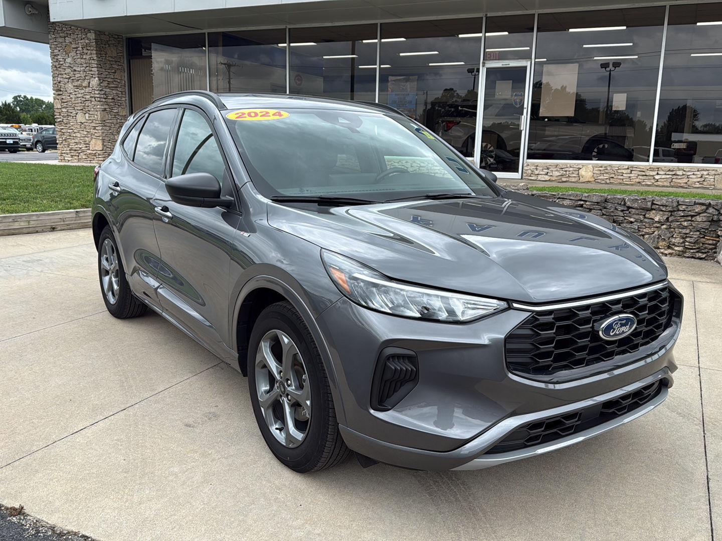 2024 Ford Escape ST-Line FWD SUV / Crossover Front-Wheel Drive 8-Speed Automatic