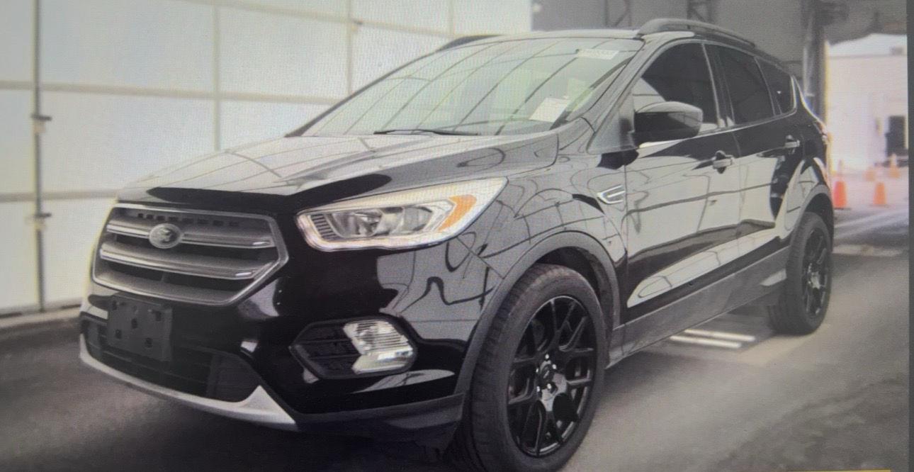 Agate Black Metallic 2019 Ford Escape SUV / Crossover Front-Wheel Drive 6-Speed Automatic
