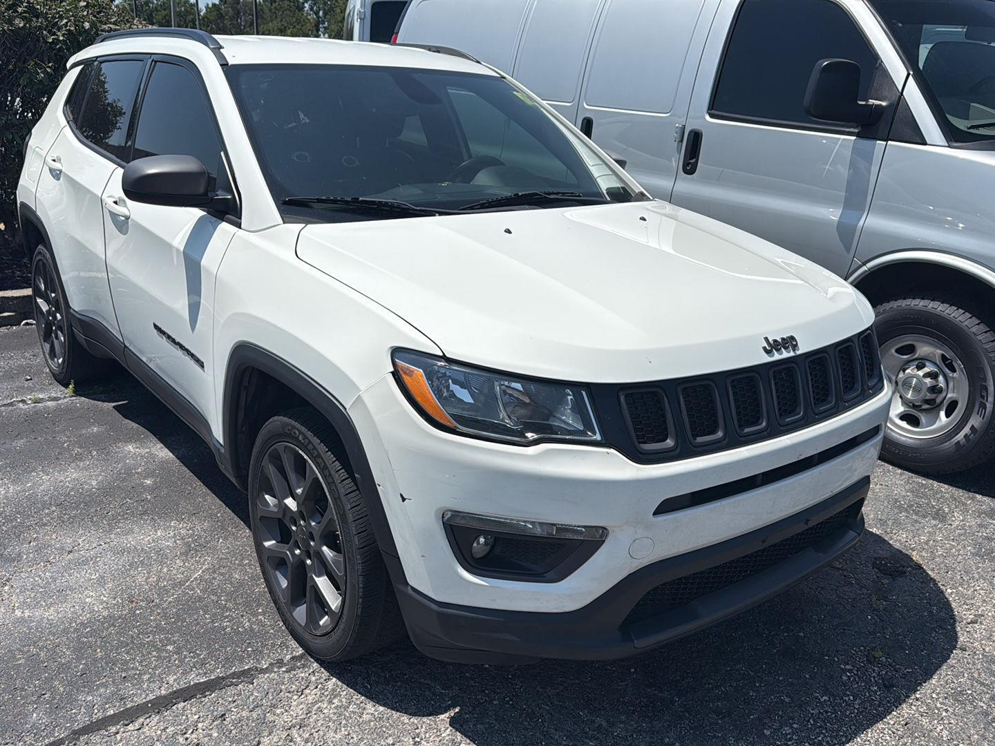 White Clearcoat 2021 Jeep Compass SUV / Crossover Four-Wheel Drive 9-Speed Automatic