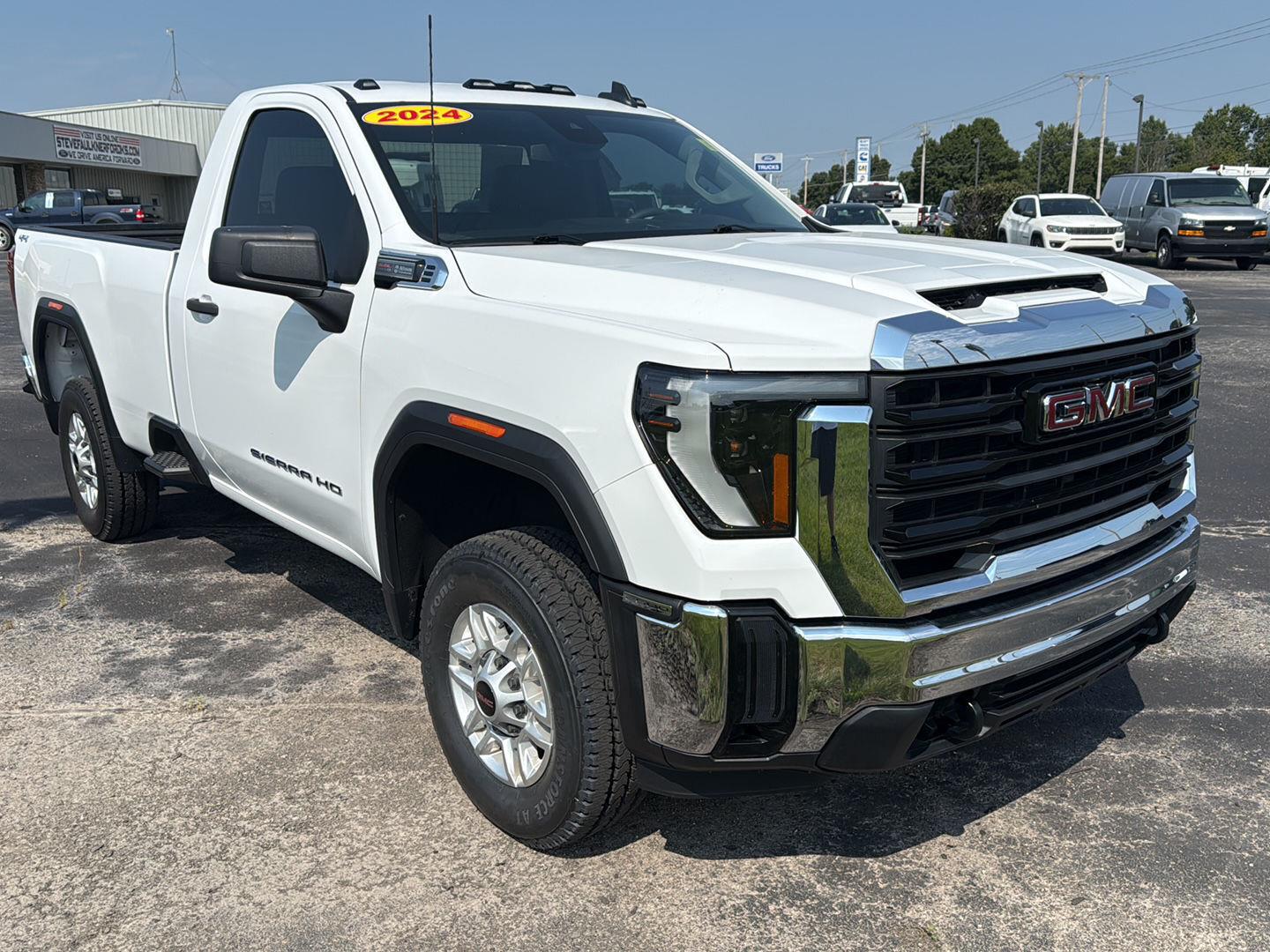 Summit White 2024 GMC Sierra 2500HD Pickup Truck Four-Wheel Drive 10-Speed Automatic