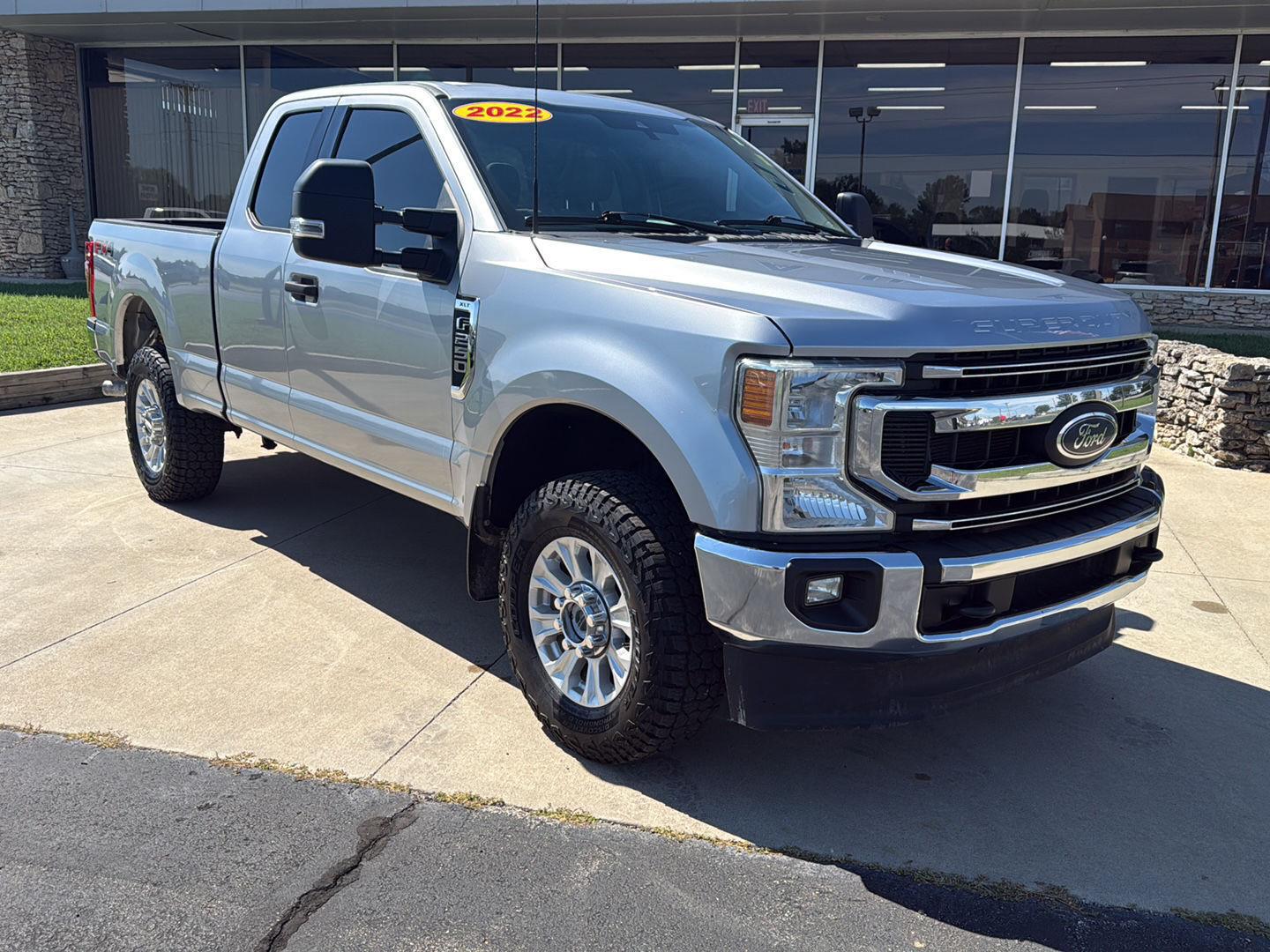 Iconic Silver Metallic 2022 Ford F-250 Super Duty Pickup Truck Four-Wheel Drive 6-Speed Automatic