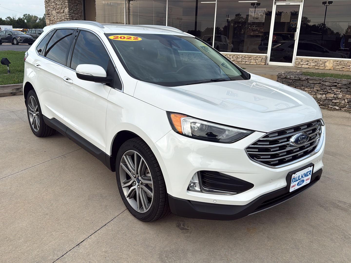 Star White Metallic Tri-Coat 2022 Ford Edge SUV / Crossover All-Wheel Drive 8-Speed Automatic